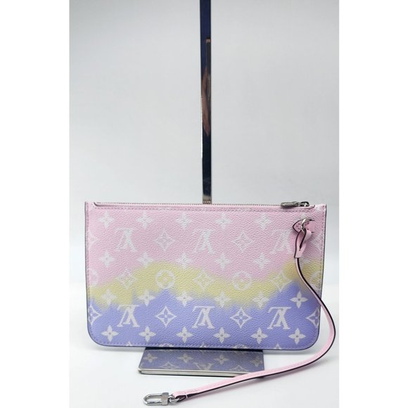 Louis Vuitton Handbags - Louis Vuitton Escale Pastel Pink Neverfull MM Pochette In Like New Condition
